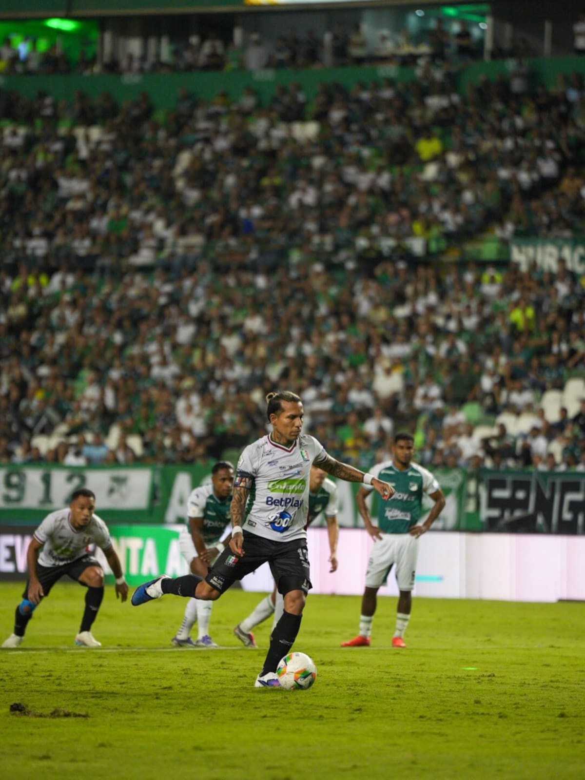 Alberto Gamero salió de la dirección técnica del Deportivo Cali luego de la derrota ante Once Caldas, de la décima fecha de la Liga BetPlay I de 2026. Foto: Once Caldas.