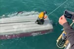 Adolescente de 15 años sobrevivió dos días sobre un bote volcado en las frías aguas de Alaska