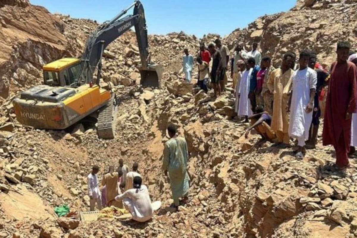 Al menos 67 personas murieron tras el colapso de la mina de oro Al Zara, cerca de Al Nuhud, en Kordofán Occidental.