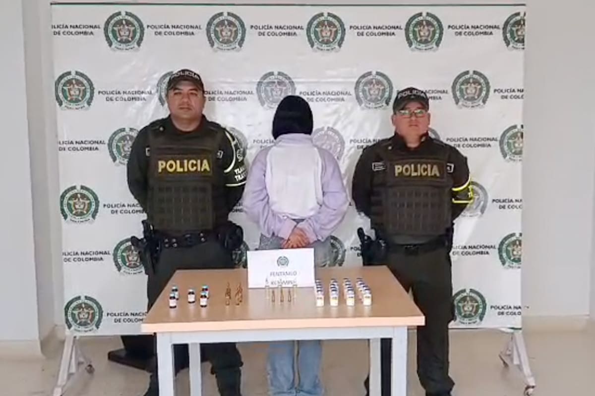 Descubren cargamento de fentanilo, ketamina y morfina oculto en un bus que transitaba por Santander