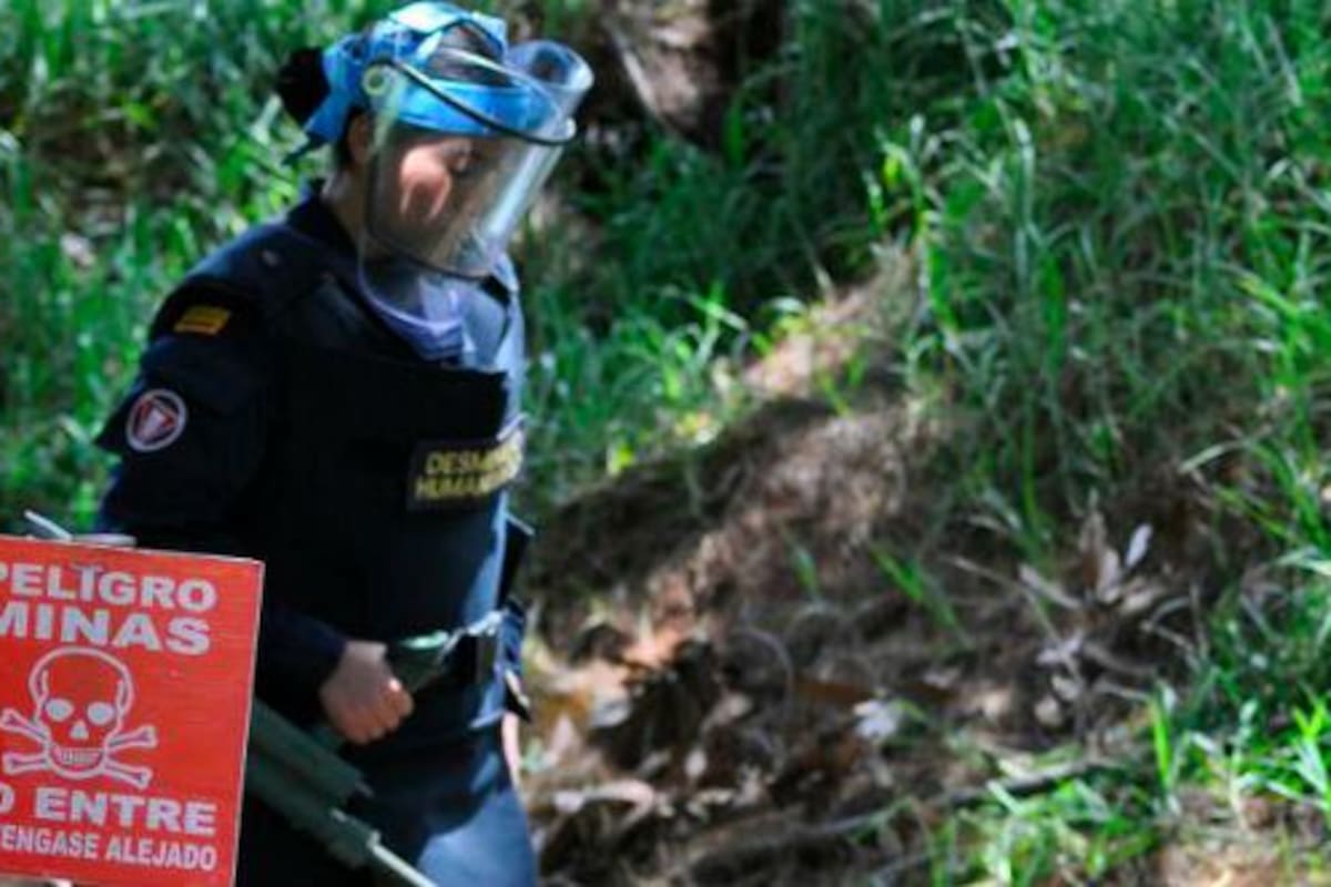 La teniente Molina se convirtió en la primera mujer líder en desminado humanitario en el país.