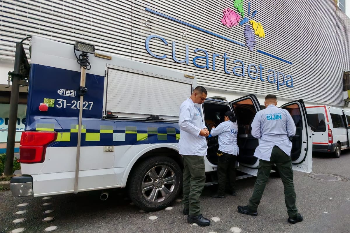 Detalles de la balacera dentro del Centro Comercial Cuarta Etapa en Bucaramanga. Foto Marco Valencia