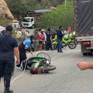 Esto se sabe del accidente en Girón donde murió joven estudiante tras caer debajo de un camión