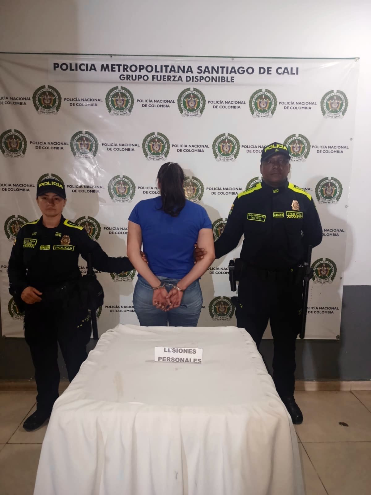 Una ciudadana fue detenida tras agredir a una guarda de seguridad en una estación del MIO y que puso en riesgo su integridad al empujarla hacia la vía exclusiva del sistema.
