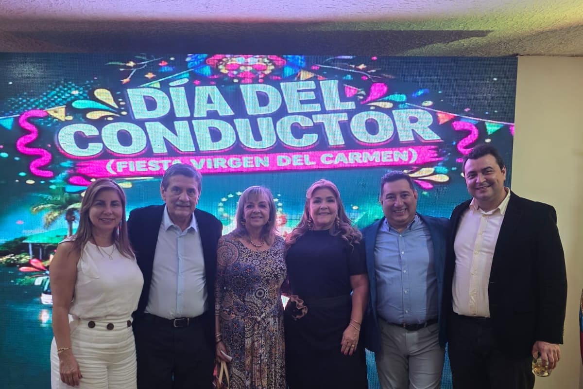 Yolima Pérez, Alfonso Pinto, Viviana de Pinto, Xiomara de Pérez, Jaime Pérez y César Pinzón. Suministrada / VANGUARDIA