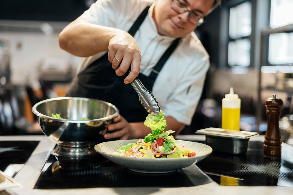 Día Internacional del Chef: los retos de transformar la cocina colombiana en talento de exportación.