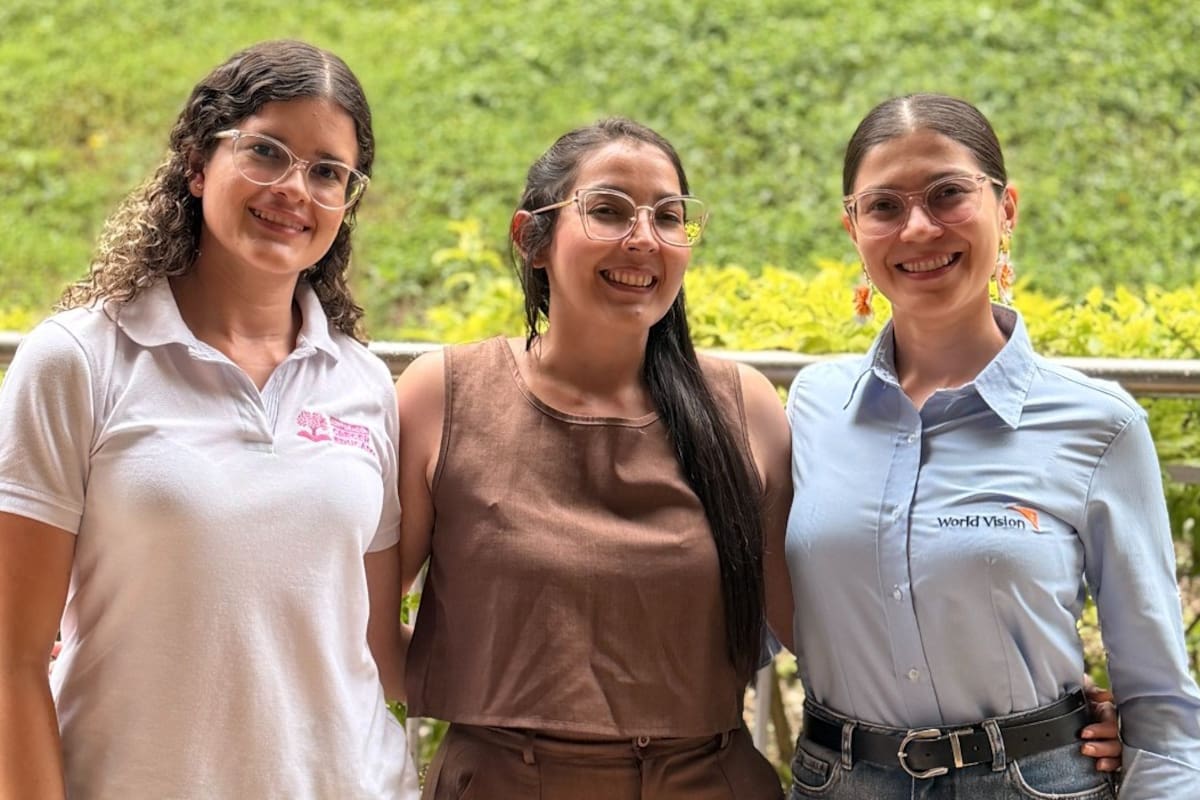 Diana Ríos impulsa procesos de formación y empoderamiento para que mujeres y jóvenes reconozcan sus habilidades y las conviertan en oportunidades para transformar su futuro.