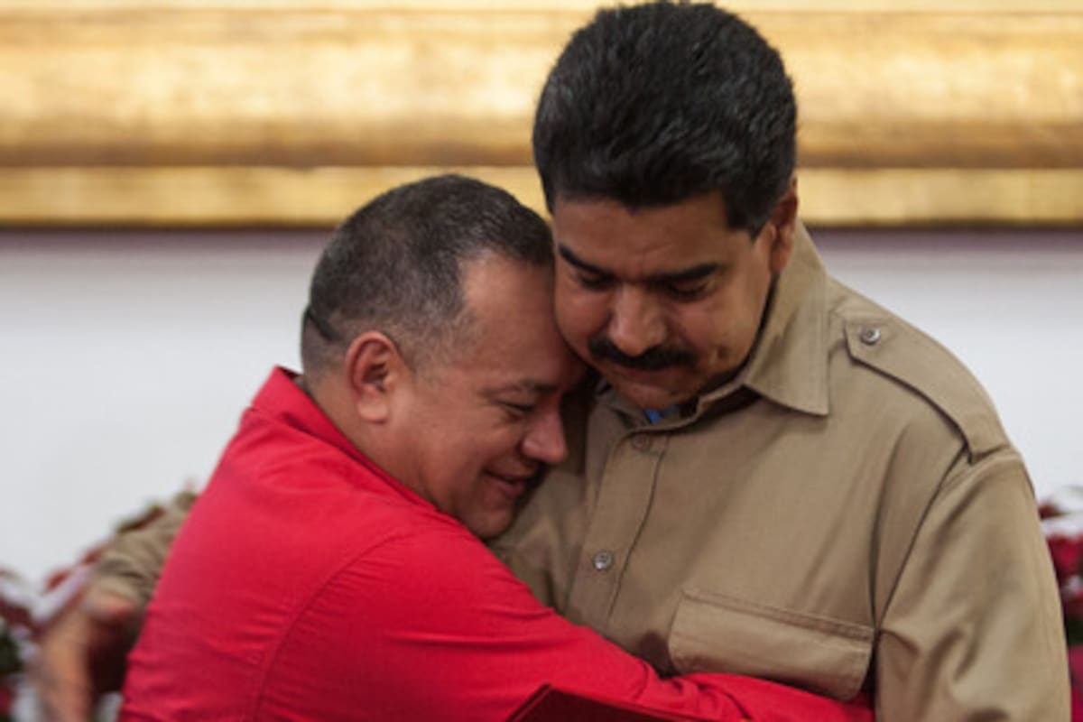 Diosdado Cabello rompió el silencio sobre la situación de Nicolás Maduro y Cilia Flores, capturados en enero por EE.UU. Asegura que volverán pronto, mientras convoca a marchas para este jueves. ¿Qué cree que pasará en Venezuela?