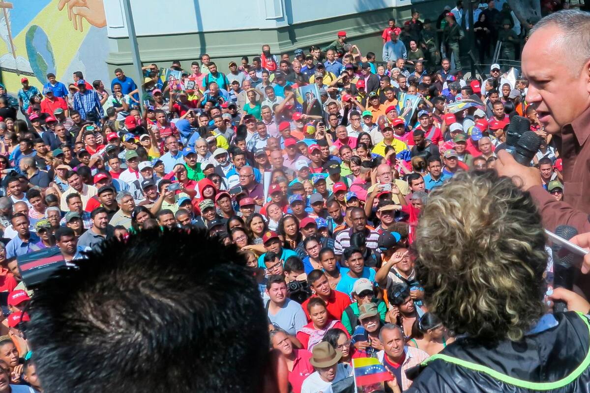 Los golpistas están “completamente derrotados” en Venezuela, afirmó Diosdado Cabello