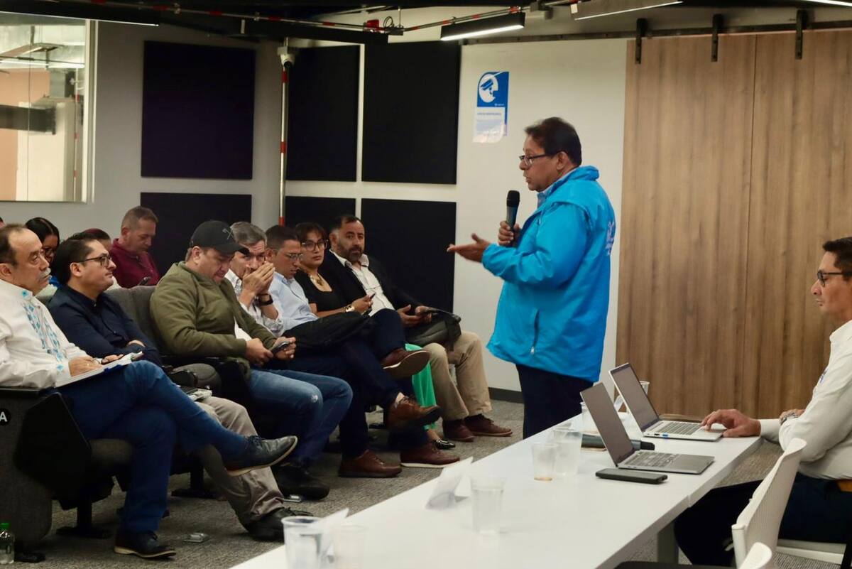 Reunión en San Gil con el IGAC.