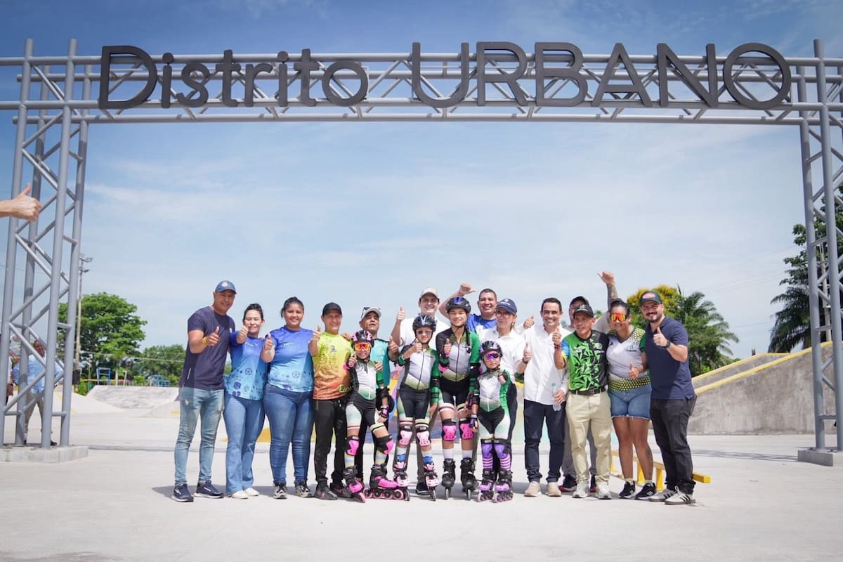 La ministra del Deporte, Patricia Duque Cruz, recorrió Distrito y avaló la puesta en funcionamiento del nuevo escenario para deportes extremos de Barrancabermeja.
Suministrada/Vanguardia