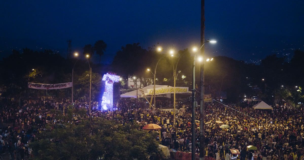 La película dirigida por Anton Wenzel y Viviana Gómez Echeverry llega a Bucaramanga para mostrar el proceso comunitario detrás del Monumento a la Resistencia. / Fotografía suministrada
