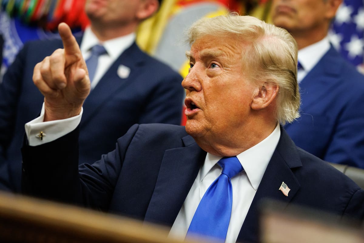 Periodistas de CNN, MS NOW y Politico fueron rechazados este sábado en la Casa Blanca, luego de que Donald Trump anunciara el veto contra los tres medios.//EFE - SAMUEL CORUM.