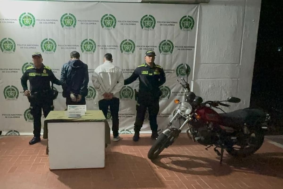 Dos hombres fueron capturados luego de una persecución policial por varias vías de Floridablanca.