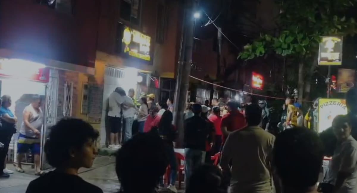 Dos jóvenes murieron en el lugar tras recibir disparos en la cabeza.