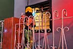 Dos niños y una mujer fueron rescatados de un incendio en una casa de Bucaramanga: investigan las causas