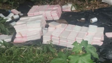 Dron que inspeccionaba daños por terremoto en Buenaventura captó a seis hombres empacando cocaína
