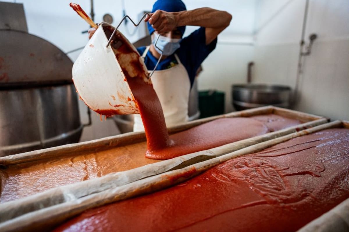 Fábricas de bocadillo hacen esfuerzos para mantener la producción.