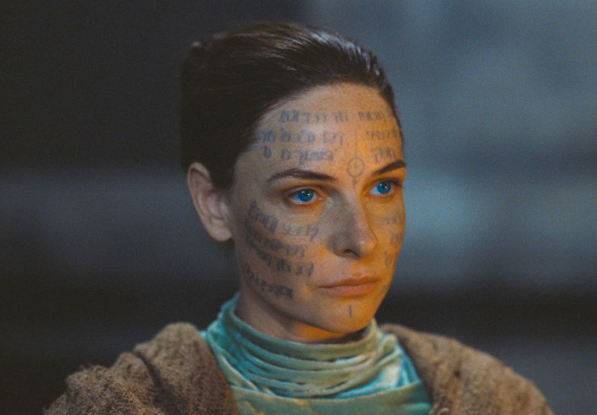 Fotograma cedido por Warner Bros. Pictures que muestra a la actriz Rebecca Ferguson como Lady Jessica, en una escena de la película 'Dune: Part 3'. La esperada 'Dune: Part 3' dará un salto temporal de 17 años y prepara el terreno para una gran guerra que pondrá fin a la exitosa saga dirigida por el canadiense Denis Villeneuve, según el primer avance de la película lanzado este martes. EFE/ Warner Bros. Pictures /SOLO USO EDITORIAL/ NO VENTAS/ SOLO DISPONIBLE PARA ILUSTRAR LA NOTICIA QUE ACOMPAÑA (CRÉDITO OBLIGATORIO)