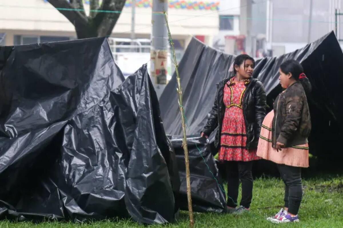 Duro choque entre el alcalde Galán y Gobierno Petro por atención de comunidades embera en Bogotá. | Foto: Colprensa