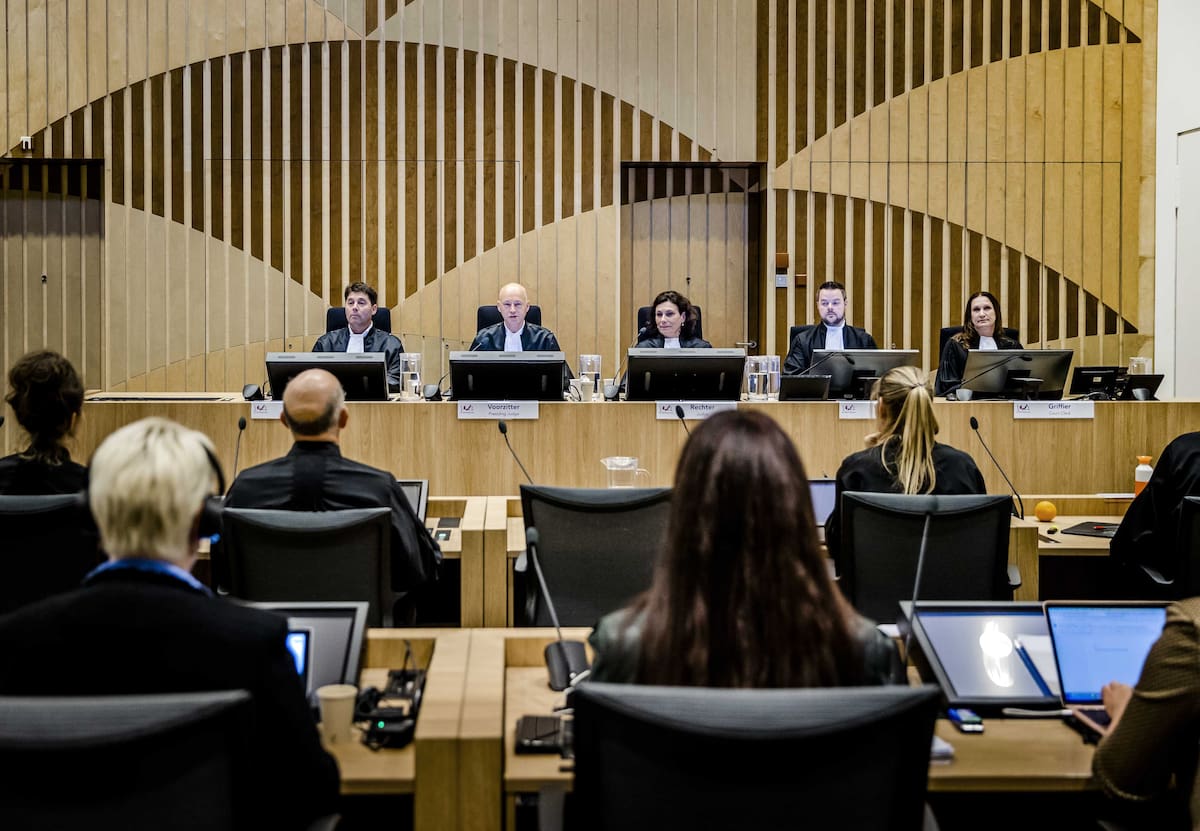 Badhoevedorp (Netherlands), 17/11/2022.- A court led by chairman H. Steenhuis (2-L) prior to the verdict at the Schiphol Judicial Complex in Badhoevedorp, Netherlands, 17 November 2022. A court in the Netherlands on 17 November is set to rule in the criminal trial over the downing of flight MH17. Four men are being prosecuted for their involvement in the crash of Malaysian Airlines passenger plane flight MH17, which was gunned down over Ukraine'Äôs Donetsk region on 17 July 2014, killing all 298 people on board. (Malasia, Países Bajos; Holanda, Ucrania) EFE/EPA/REMKO DE WAAL