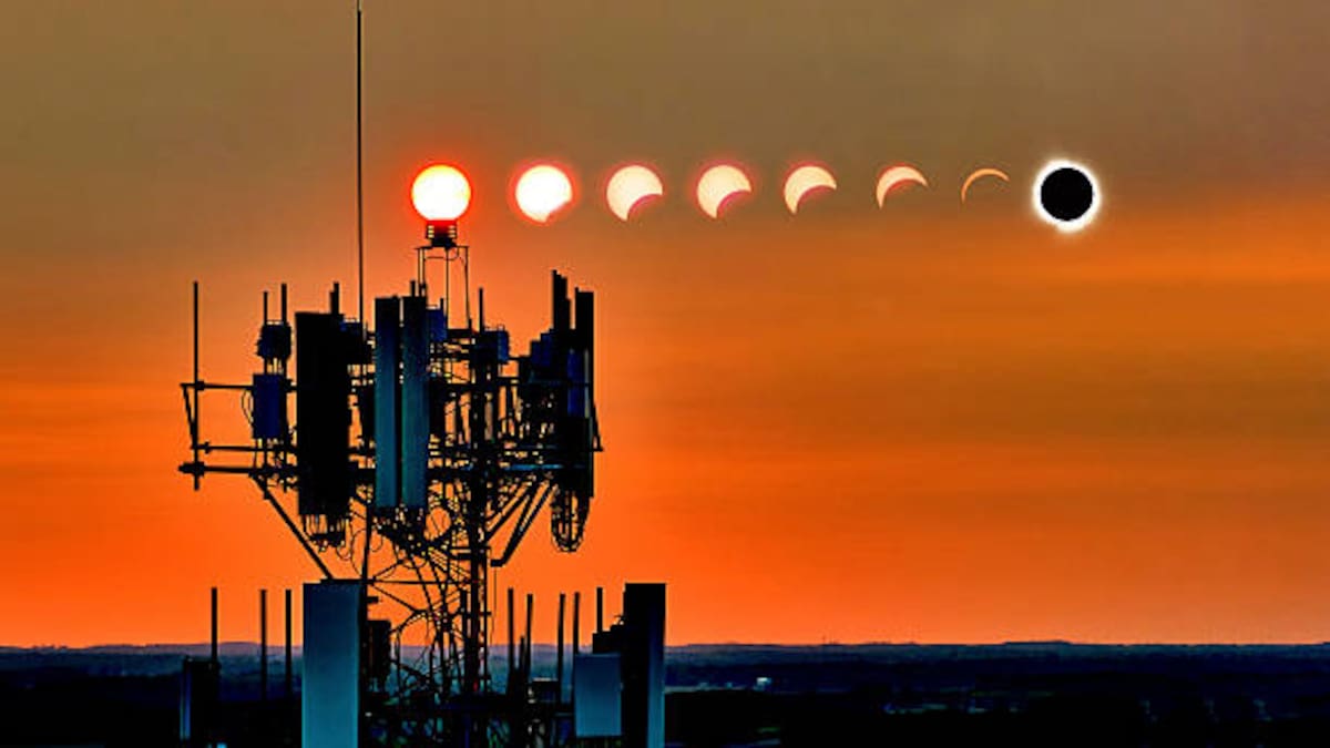 Un eclipse solar está teniendo lugar este, 12 de agosto de 2026! Un momento mágico mientras la Luna pasa por delante del Sol.