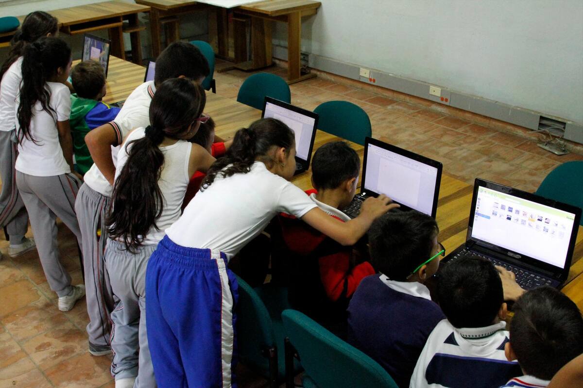 Los padres santandereanos sienten una mayor necesidad de supervisar las actividades de sus hijos en Internet, según la encuesta ‘Percepciones y opiniones acerca de Internet en Colombia’ de .CO Internet.