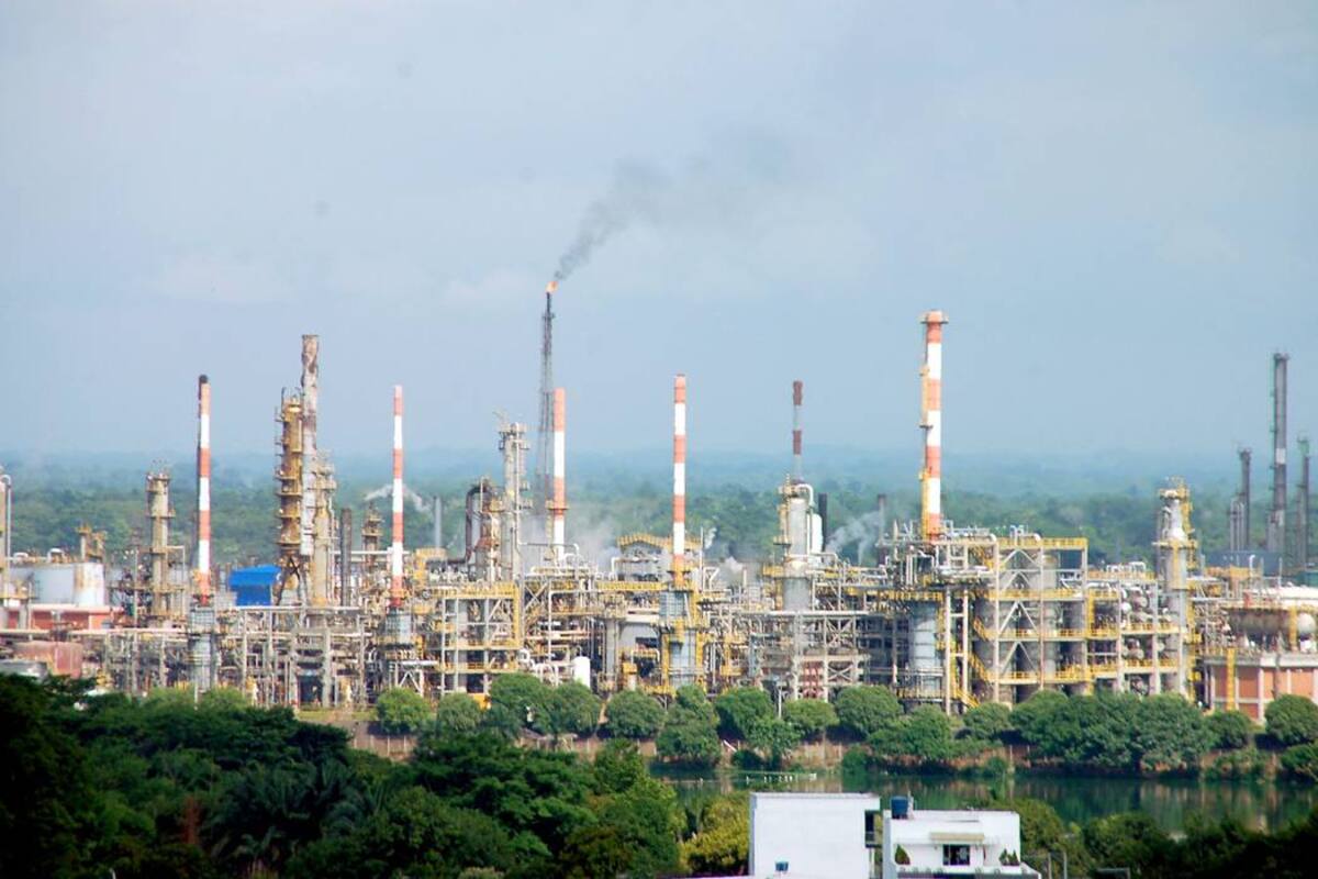 Ante denuncia de la USO, Ecopetrol aseguró que a pesar de los precios bajos del petróleo y las consecuencias que esto genera en la industria, en Barrancabermeja continúa realizando inversiones que le apuestan a garantizar la eficiencia de la refinería y su continuidad operativa bajo los más altos estándares de la industria. (Foto: Edgar Pernett/VANGUARDIA LIBERAL)