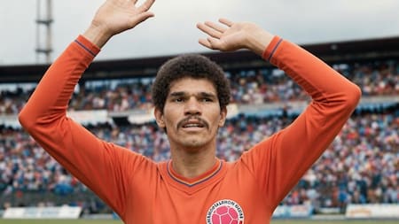 El rugido de la afición del Bucaramanga por Eduardo Emilio Vilarete: fuerza, goleador eterno