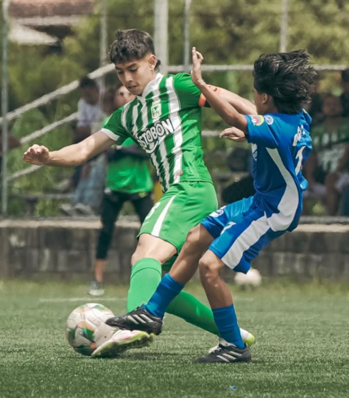 El futbolista santandereano Eduardo Luquerna, que juega para Atlético Nacional, fue llamado a la selección Colombia Sub-15: Foto: redes de Eduardo Luquerna.