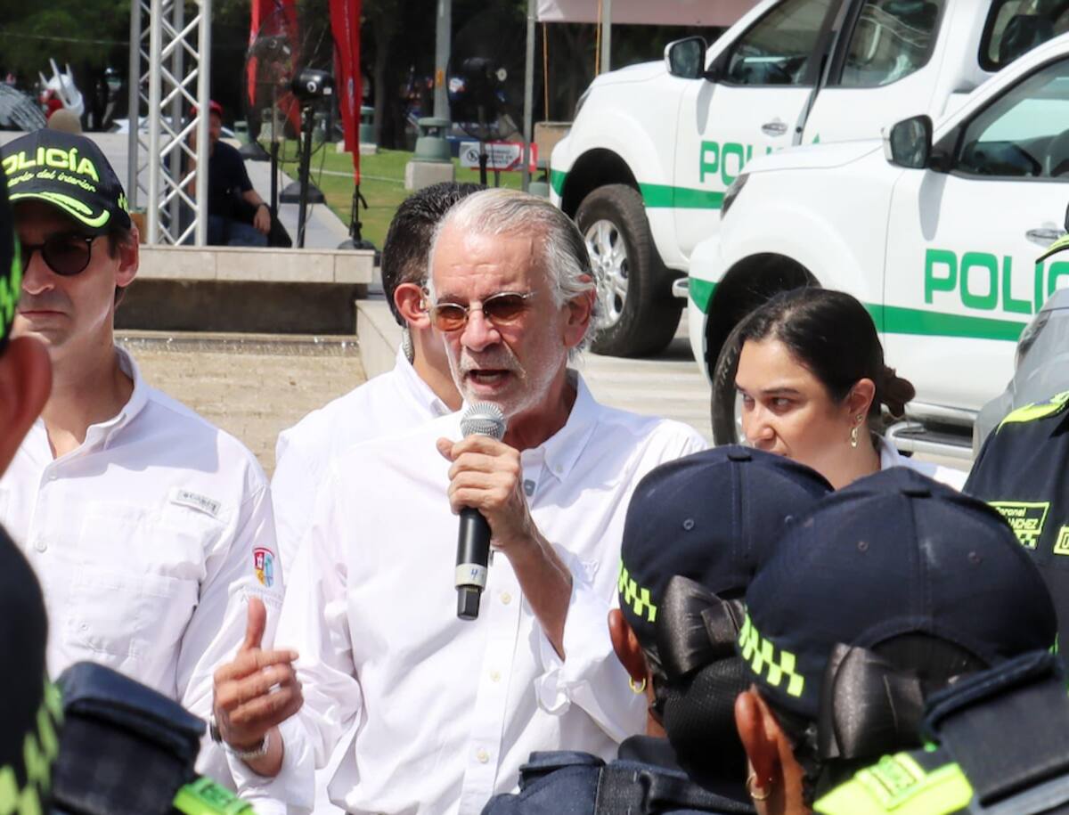 El gobernador del Atlántico, Eduardo Verano De la Rosa convocó a la la Fiscalía, Procuraduría y Defensoría del Pueblo para garantizar el control institucional, ante la llegada de los cabecillas de los 'Costeños' y 'Pepes' a Barranquilla.//Cortesía Gobernación del Atlántico.