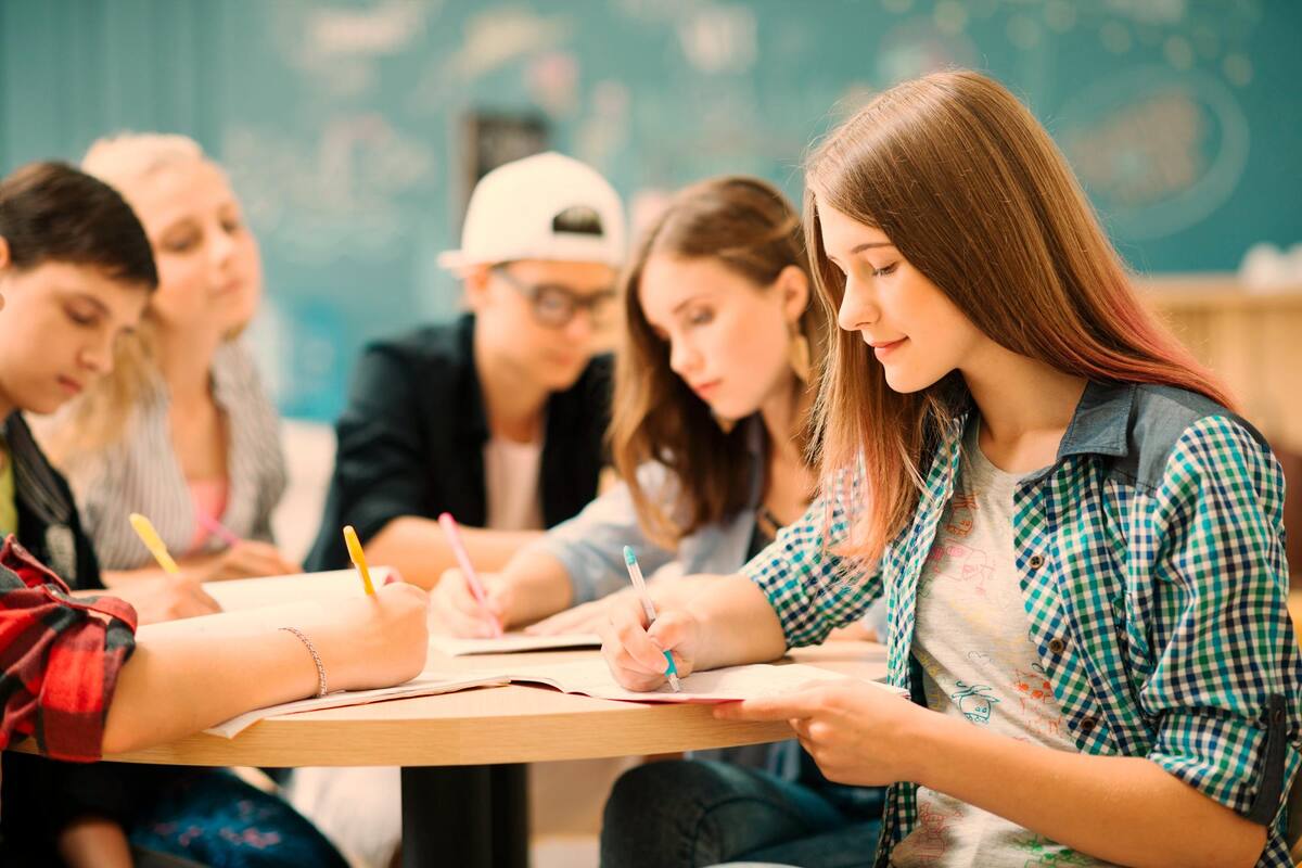Más allá de competir, las ofertas de posgrados y educación continua han logrado complementarse y ofrecer programas educativos para diferentes públicos. Fotos tomadas de redes sociales/VANGUARDIA