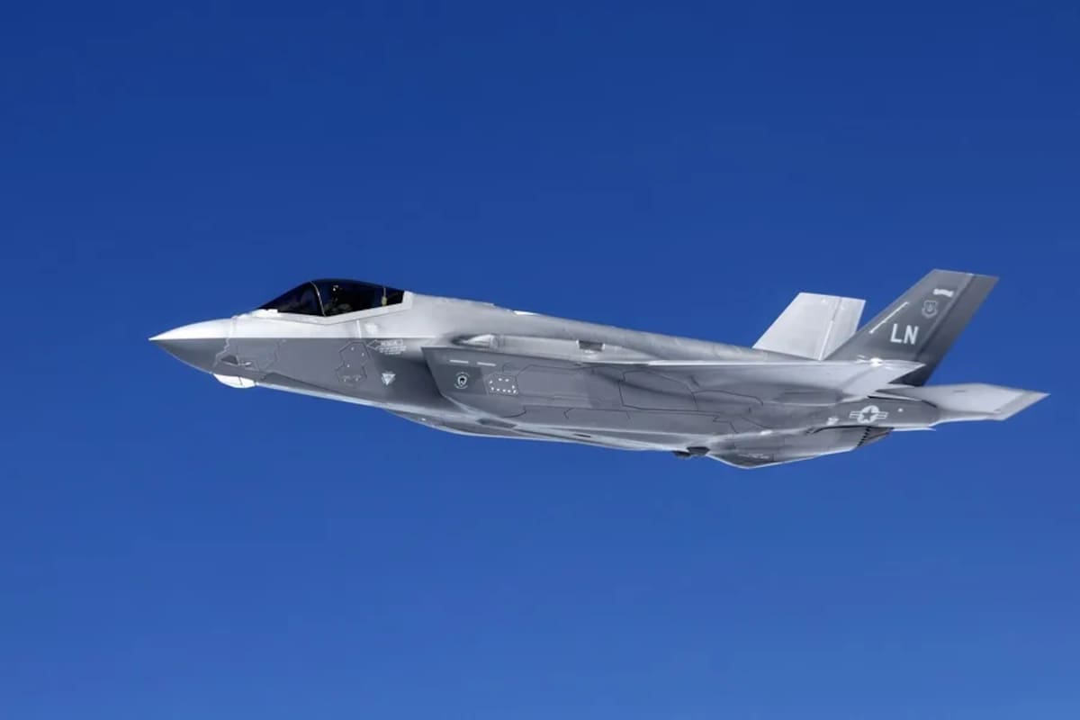 Un caza F-35 de la Fuerza Aérea de EE.UU., en una fotografía de archivo. EFE/EPA/Sebastien Nogier