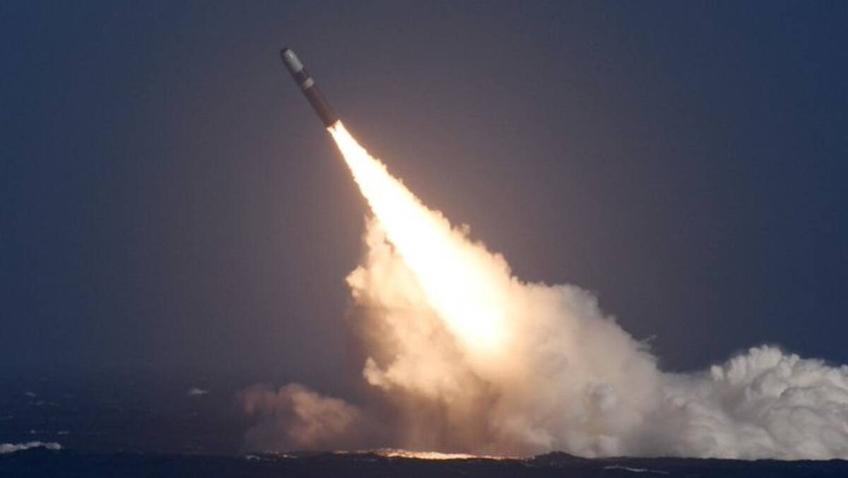 EE.UU. alerta que Irán prepara un ataque inminente con misiles balísticos contra Israel.