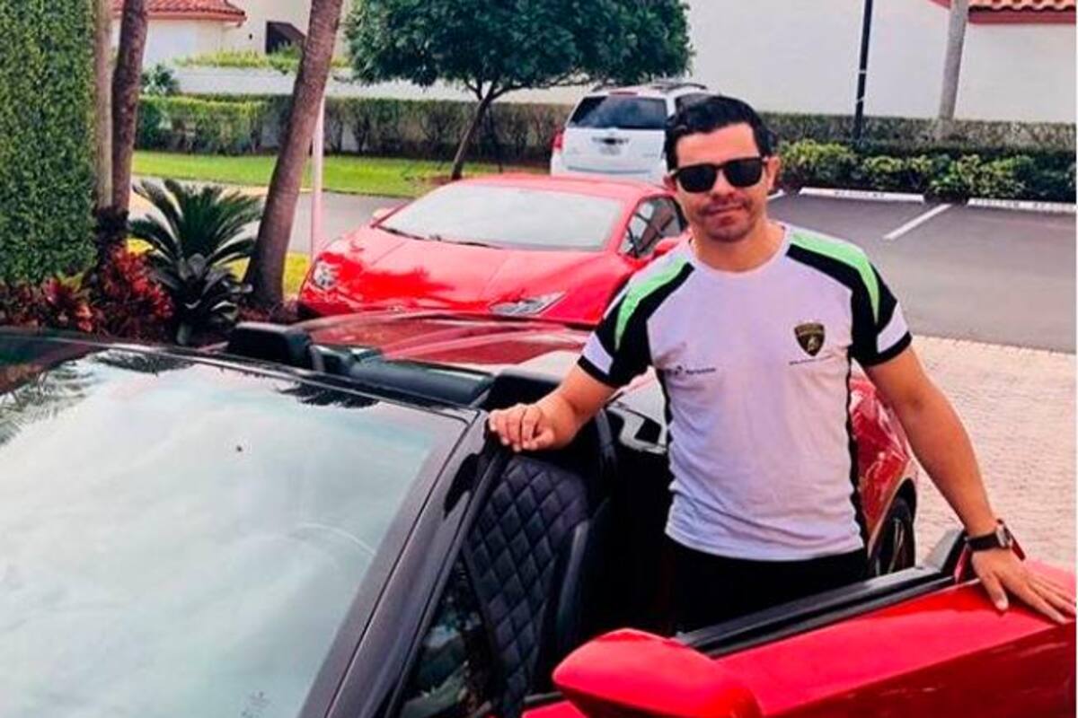 Piter Albeiro, ha vendido biblias, enciclopedias a crédito, ropa interior para dama y hasta inauguró un puesto de fresas.