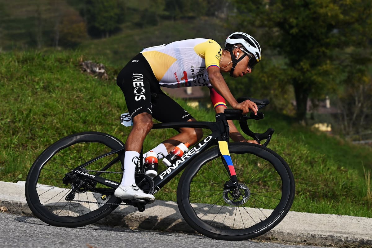 Egan Bernal confesó sus sensaciones de cara al Giro de Italia 2026. Foto: Ineos.