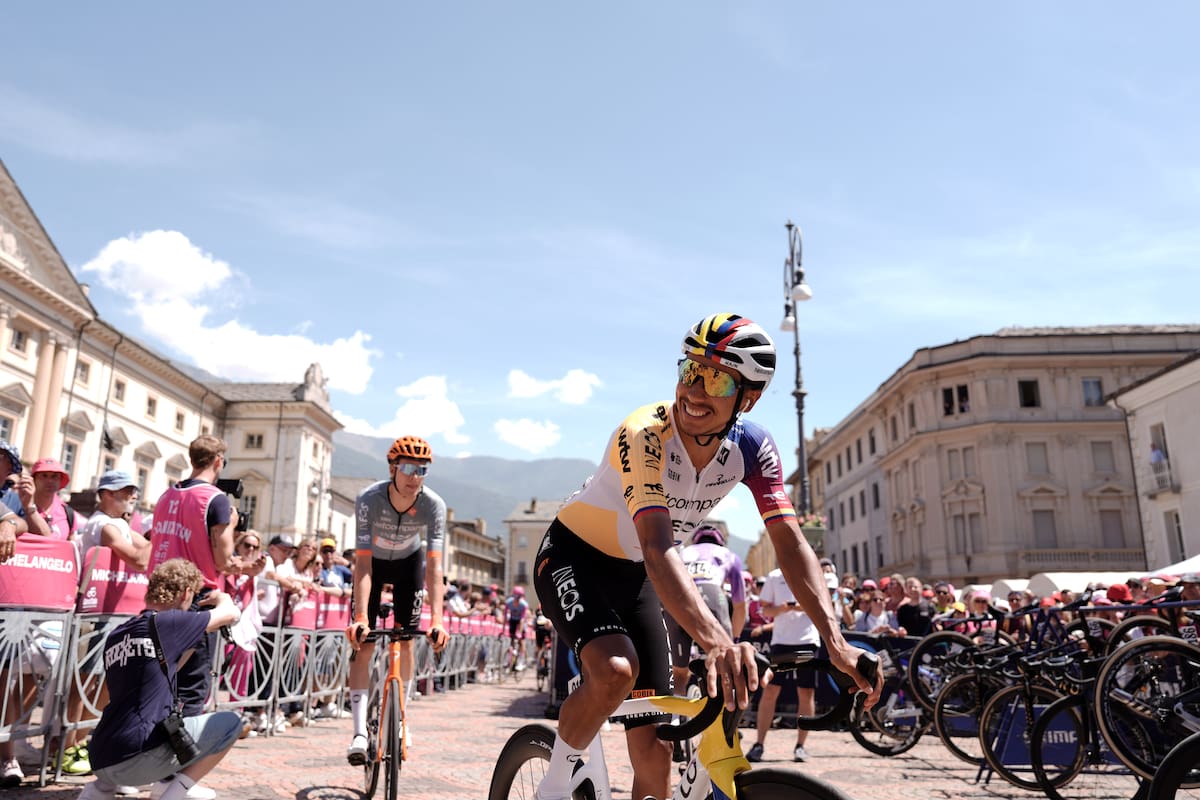 Egan Bernal quiere escalar posiciones en la última semana del Giro de Italia 2026. Foto: Giro de Italia.