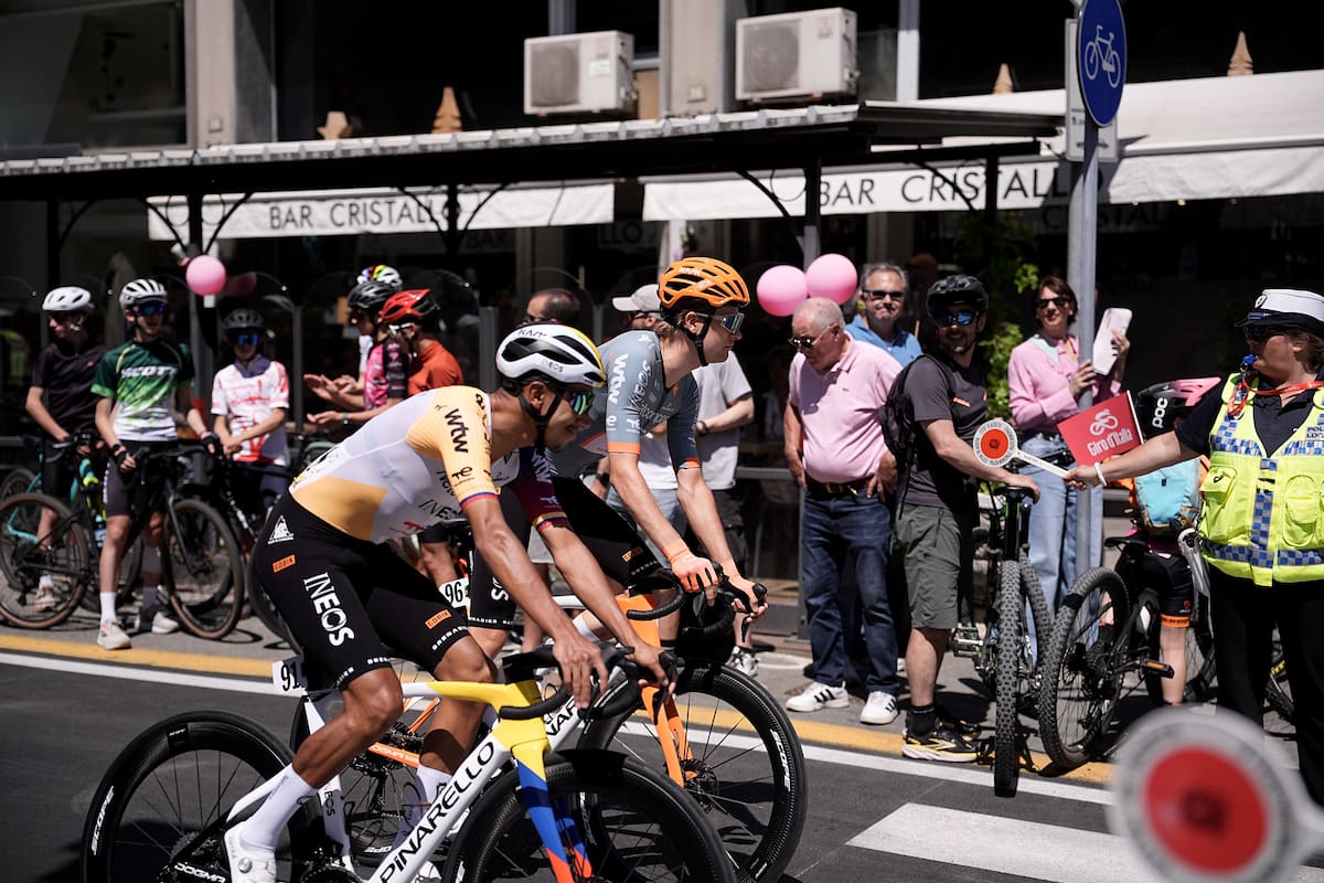 Egan Bernal quiere escalar posiciones en la última semana del Giro de Italia 2026. Foto: Giro de Italia.