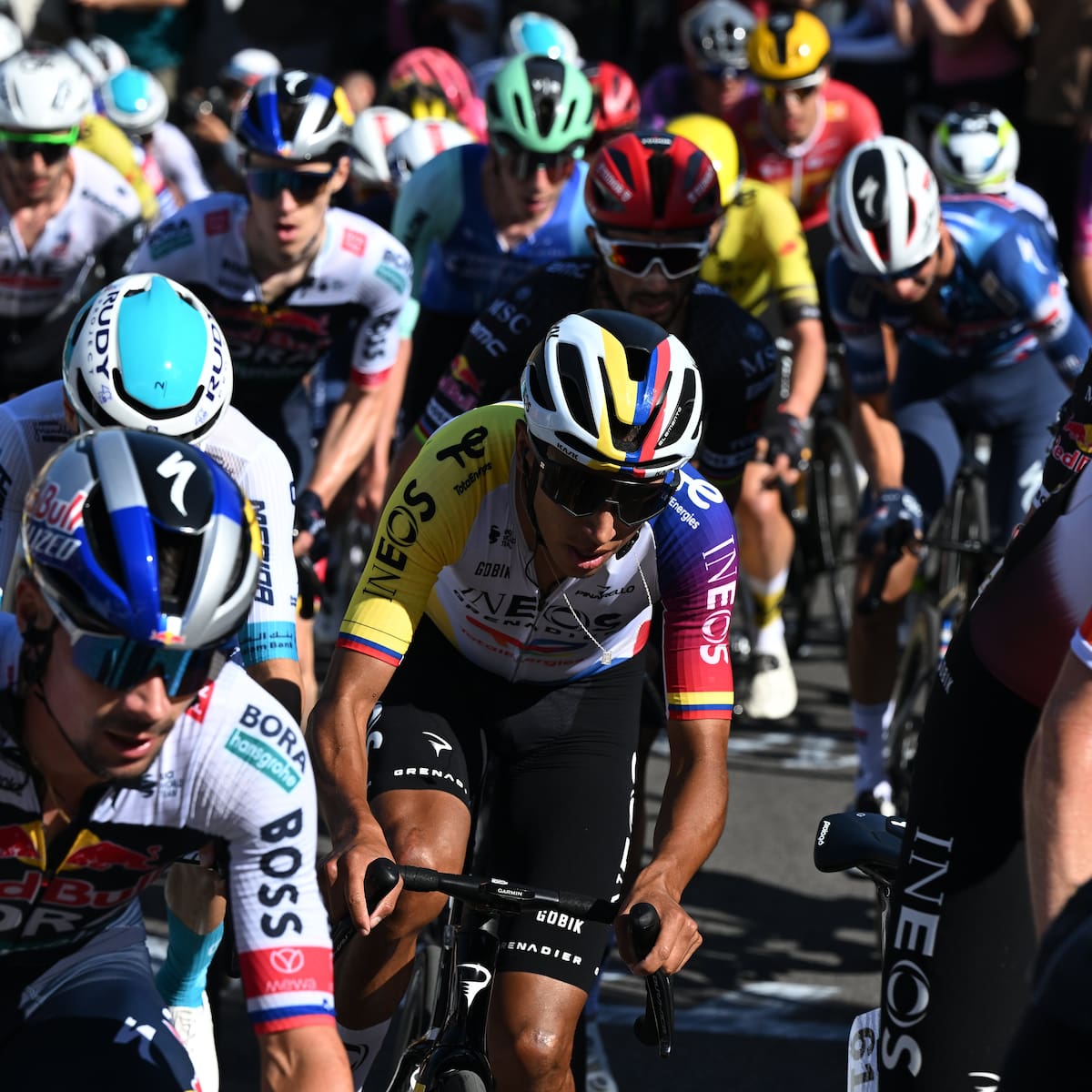 Egan Bernal vuelve a competir en Europa y proyecta su participación en el Giro de Italia. /FOTO: @INEOSGrenadiers