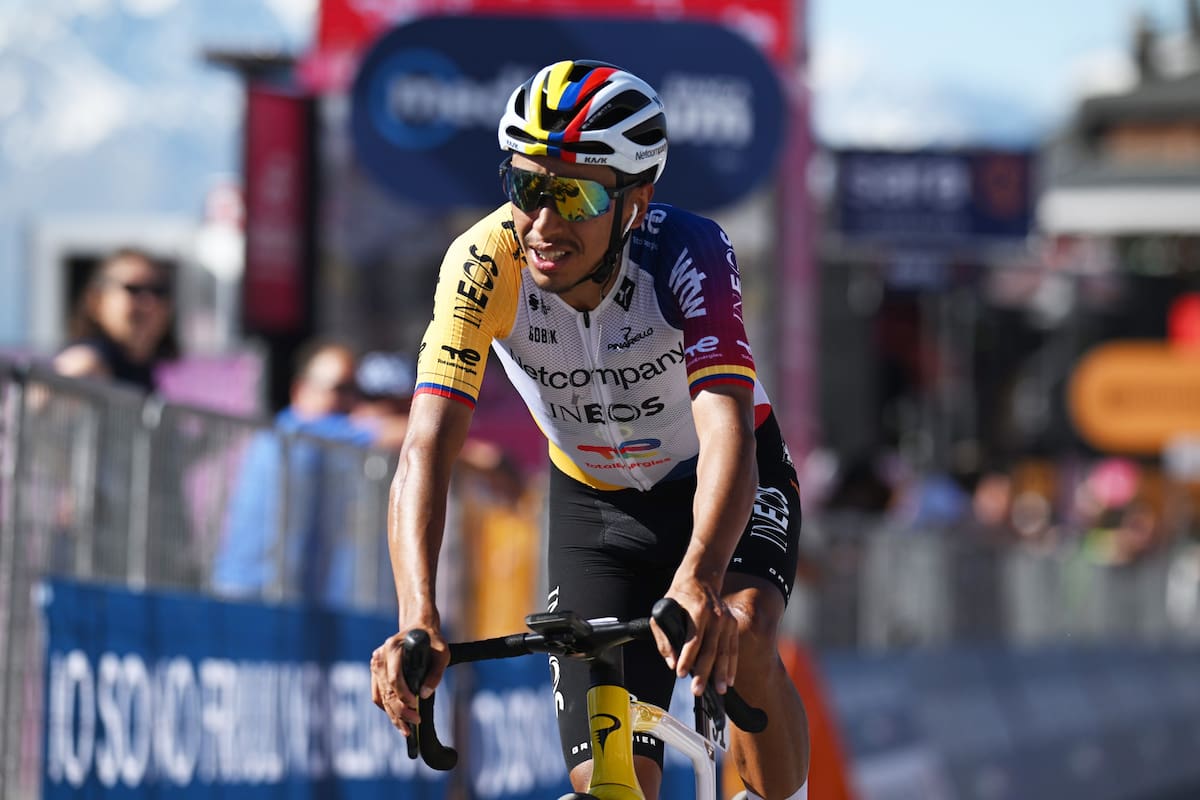 Egan Bernal resistió en el Giro de Italia 2026. Foto: Ineos