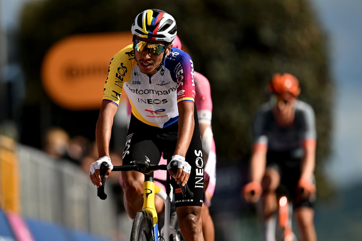 Egan Bernal sigue resistiendo en el Giro. Foto: Ineos