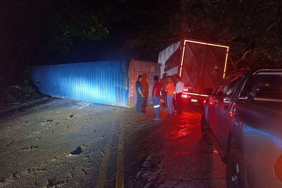 El accidente se registró en el kilómetro 21+100, en cercanías del sector La Reforma.