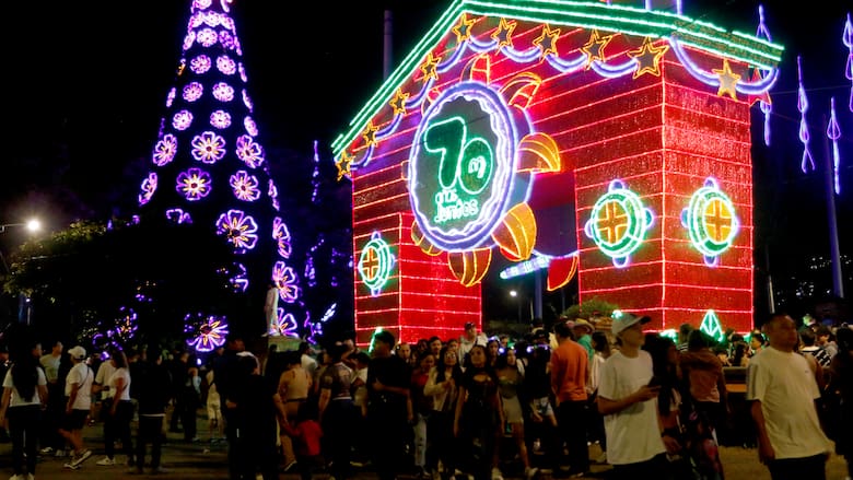 Navidad iluminada, pero con ahorro: las medidas que estudian los expertos en energía