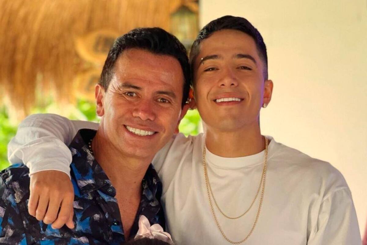 En una foto publicada en su cuenta de Instagram, se puede ver a Andy Rivera acostado en una camilla. Foto tomada de Internet/VANGUARDIA