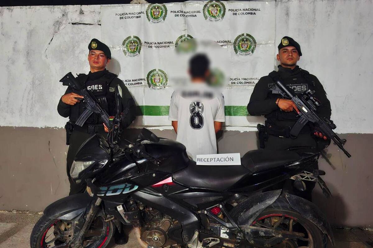 El capturado fue dejado a disposición de la Fiscalía para su respectivo proceso judicial.