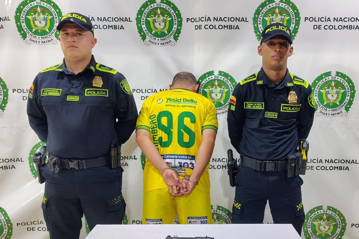 El capturado intentó refugiarse en su vivienda para evadir a las autoridades, pero fue detenido en flagrancia.