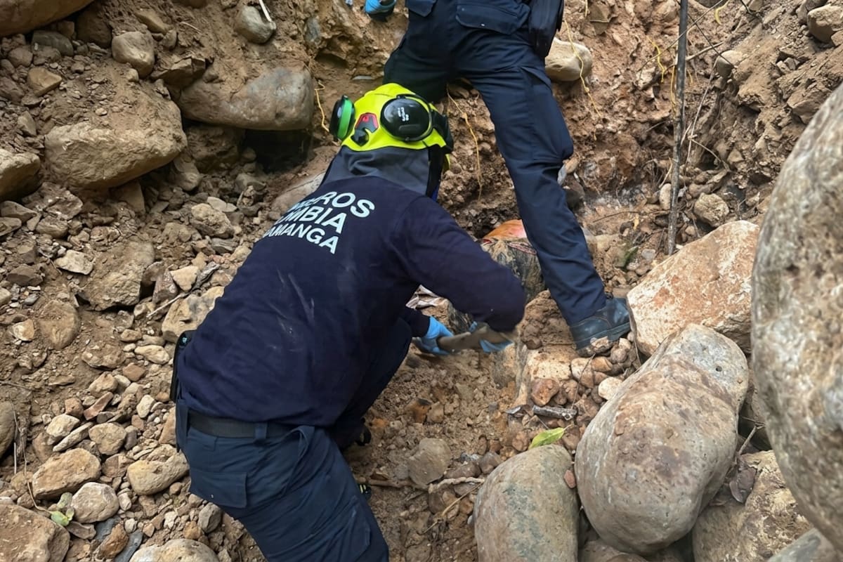El cuerpo del hombre fue recuperado por Bomberos de Bucaramanga en la escarpa occidental de la ciudad.
