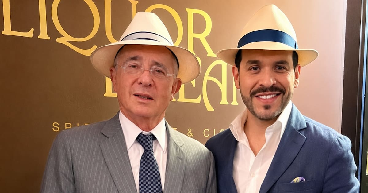Álvaro Uribe respaldó al presidente electo Abelardo De La Espriella, pero advirtió que defenderá al Centro Democrático frente al surgimiento de Defensores por la Patria, movimiento que considera una amenaza para su colectividad.