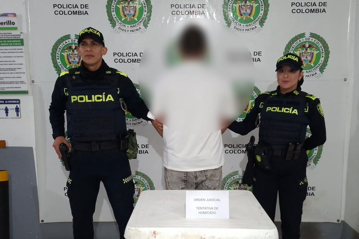 El extranjero de 23 años fue capturado durante un operativo de registro y verificación de antecedentes en Santander.