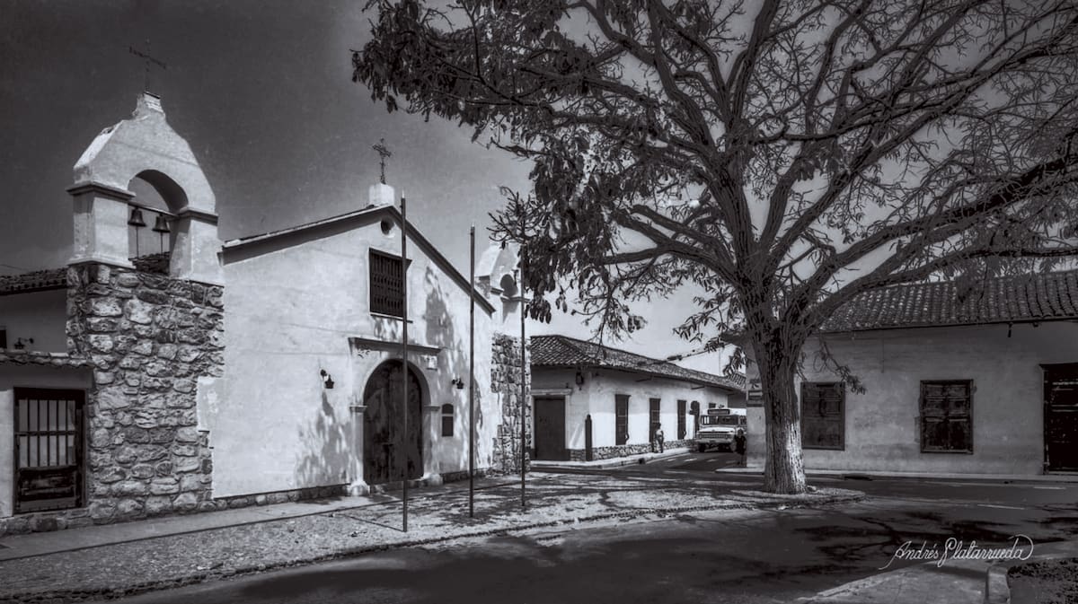 Capilla Nuestra Señora De Los Dolores fotografiada por el maestro Andrés Platarrrueda. Fotos: Mauricio Olaya/VANGUARDIA